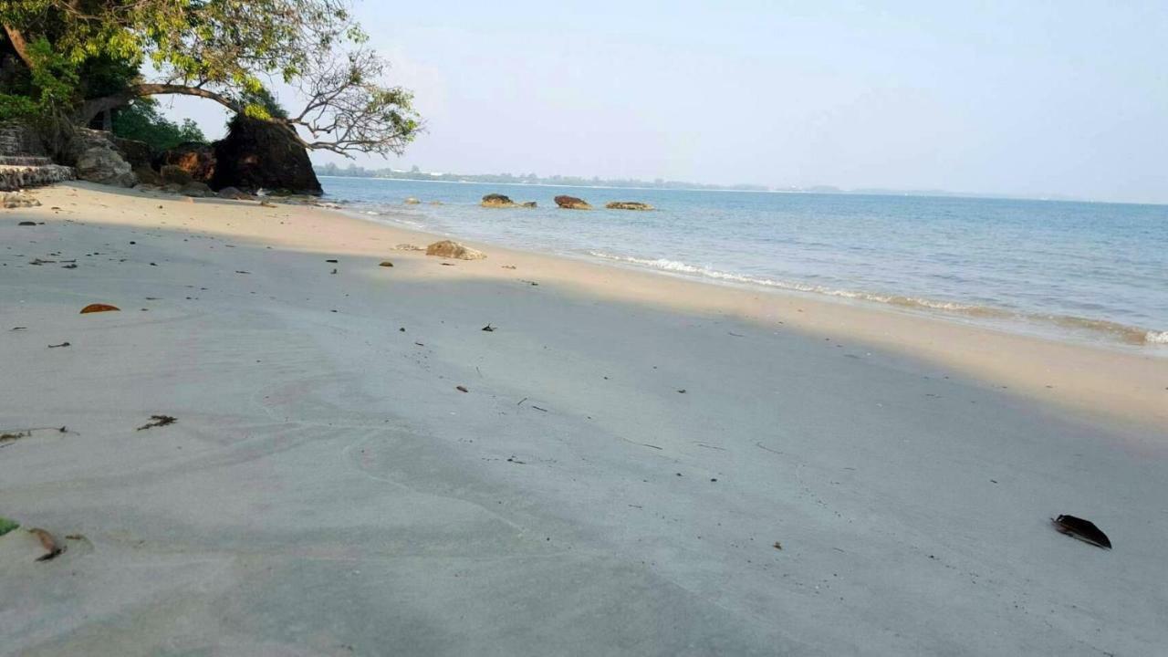 Baan Rug Nam Sai Villa Klaeng Luaran gambar